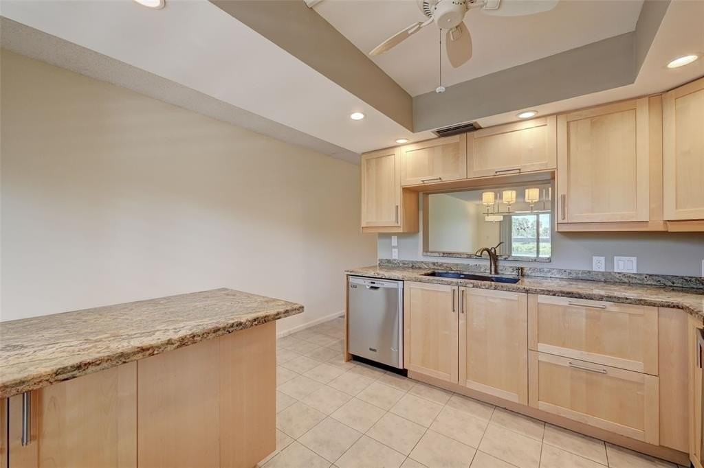 4402 Martinique Court #D2 - Photo 6 of 15