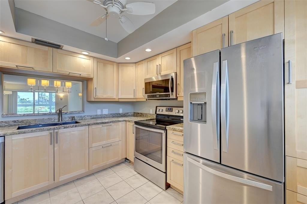 4402 Martinique Court #D2 - Photo 7 of 15