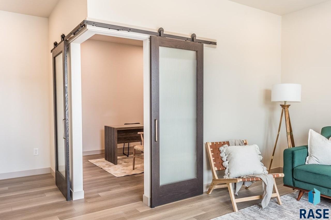 2803 South Terry Avenue - Photo 6 of 31