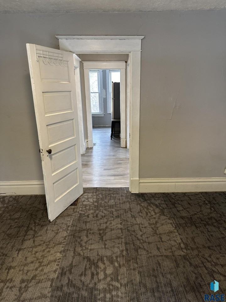 714 South 1st Avenue #B - Photo 5 of 6