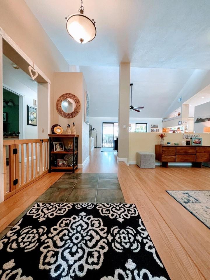 1701 Northwest 97th Terrace - Photo 2 of 33