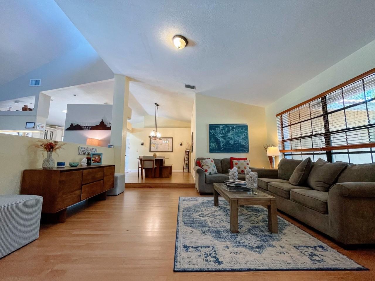 1701 Northwest 97th Terrace - Photo 3 of 33