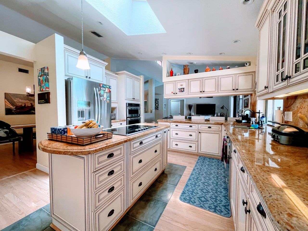 1701 Northwest 97th Terrace - Photo 6 of 33