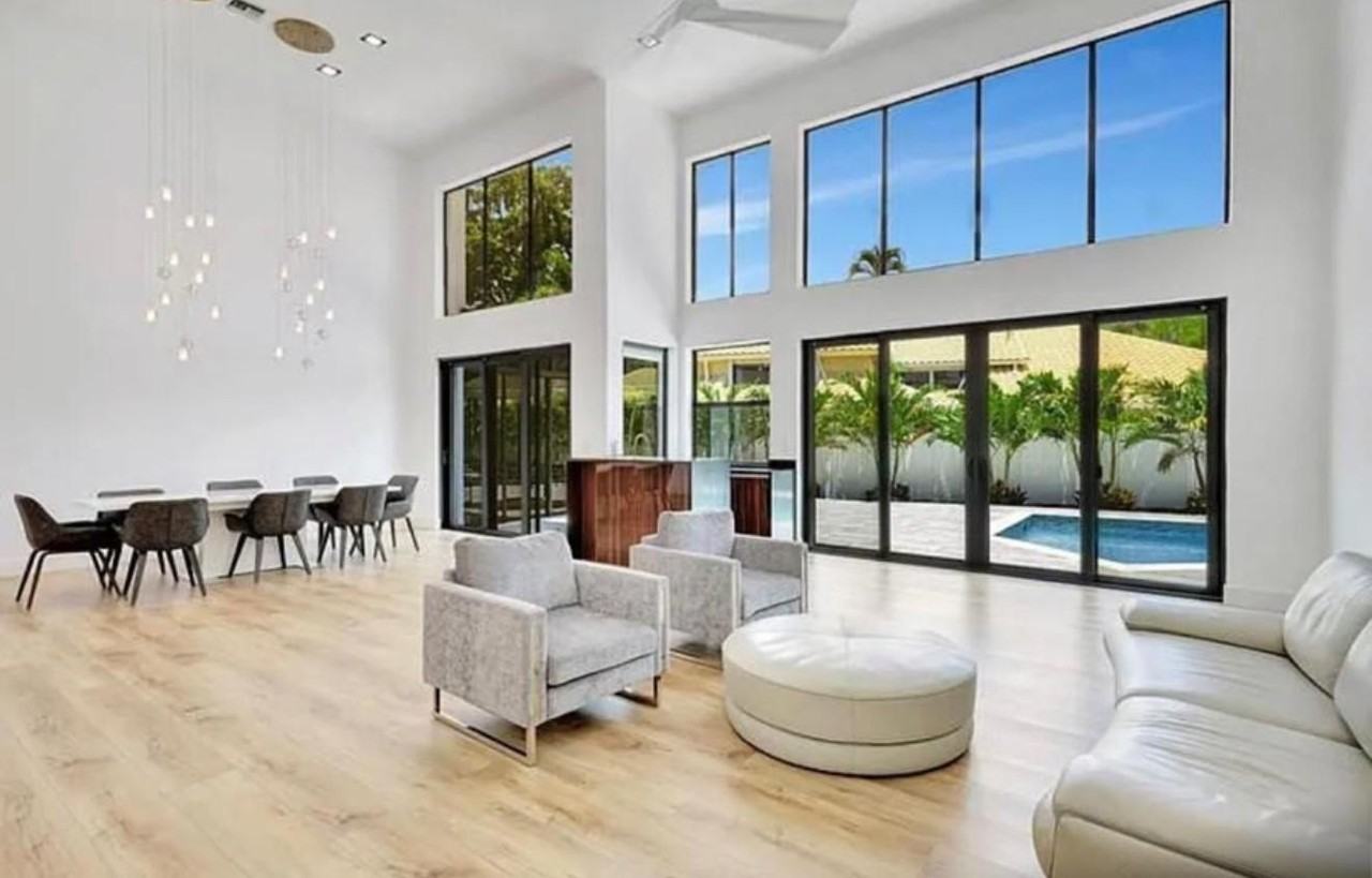 2299 Nw 55th St - Photo 6 of 47