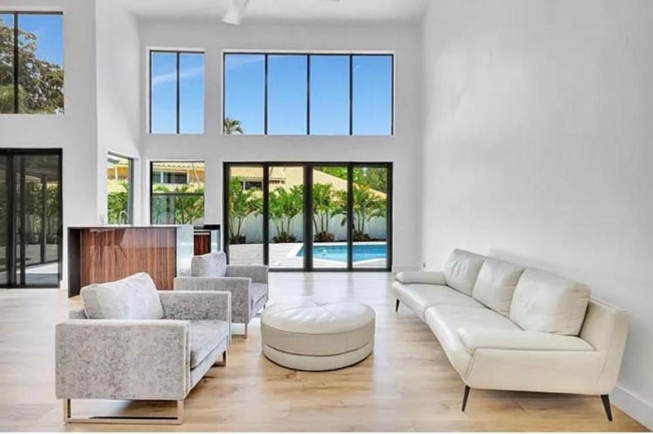 2299 Nw 55th St - Photo 7 of 47