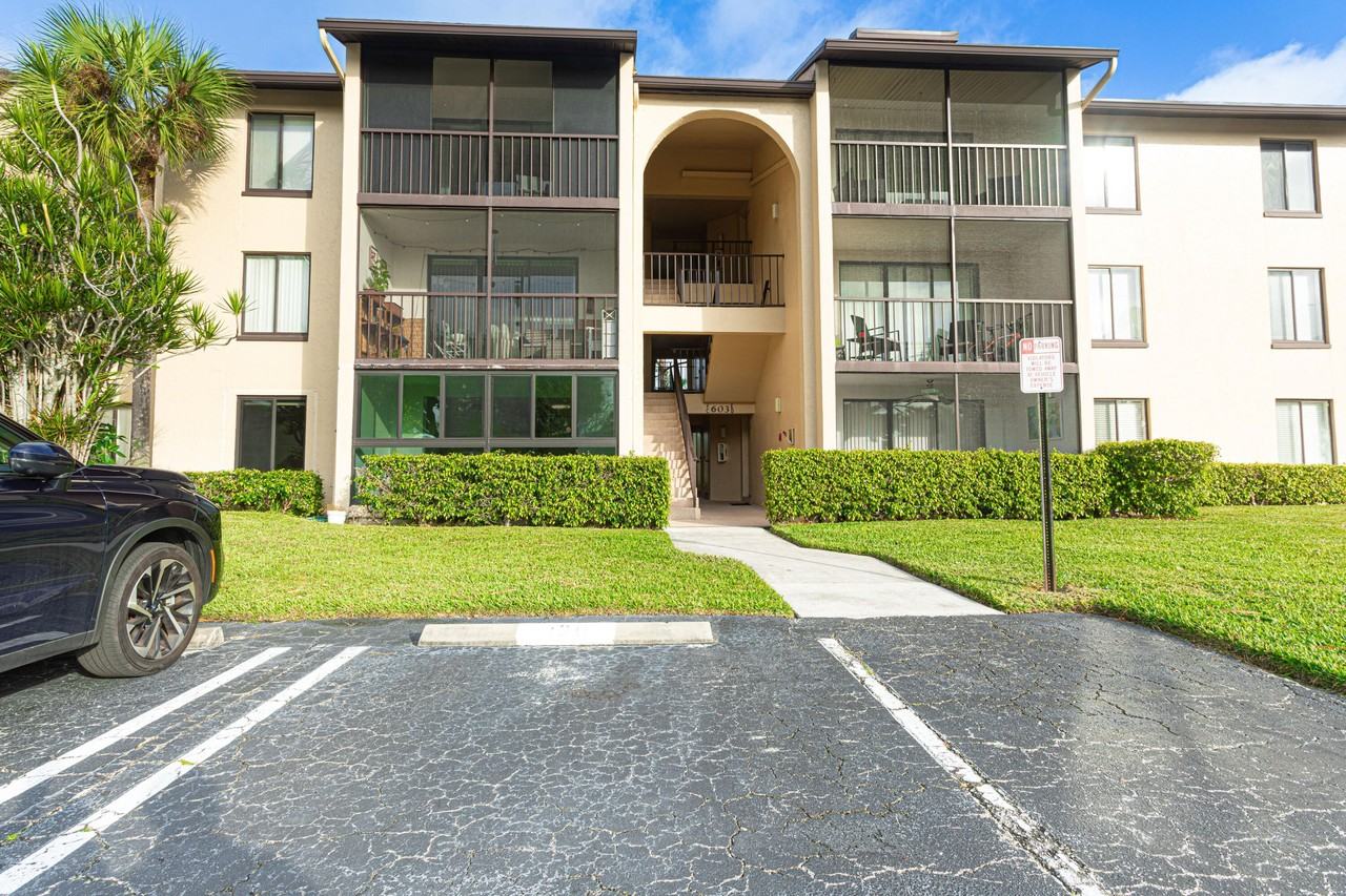 603 Sea Pine Way #C1