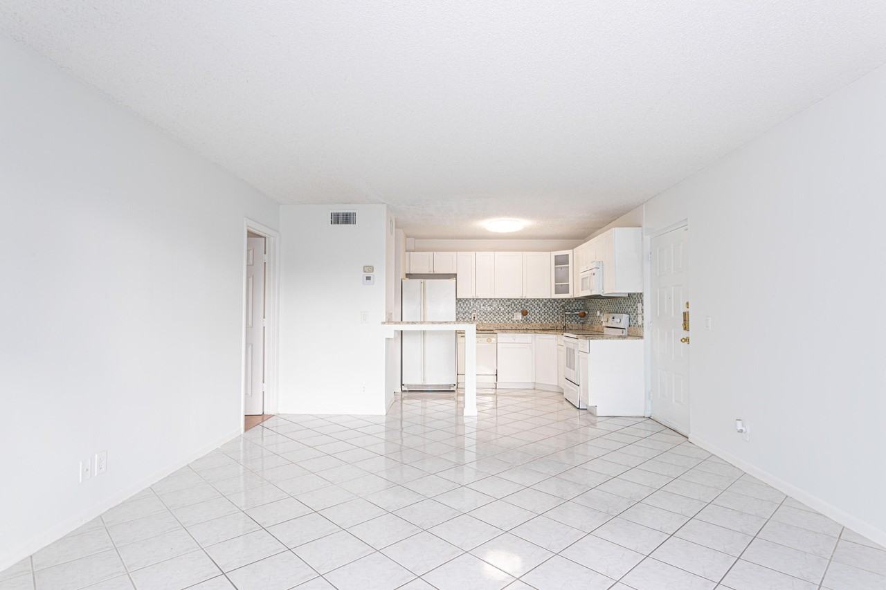 603 Sea Pine Way #C1 - Photo 7 of 32