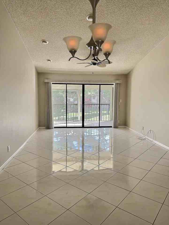 3348 Lucerne Park Dr #3348 - Photo 7 of 28