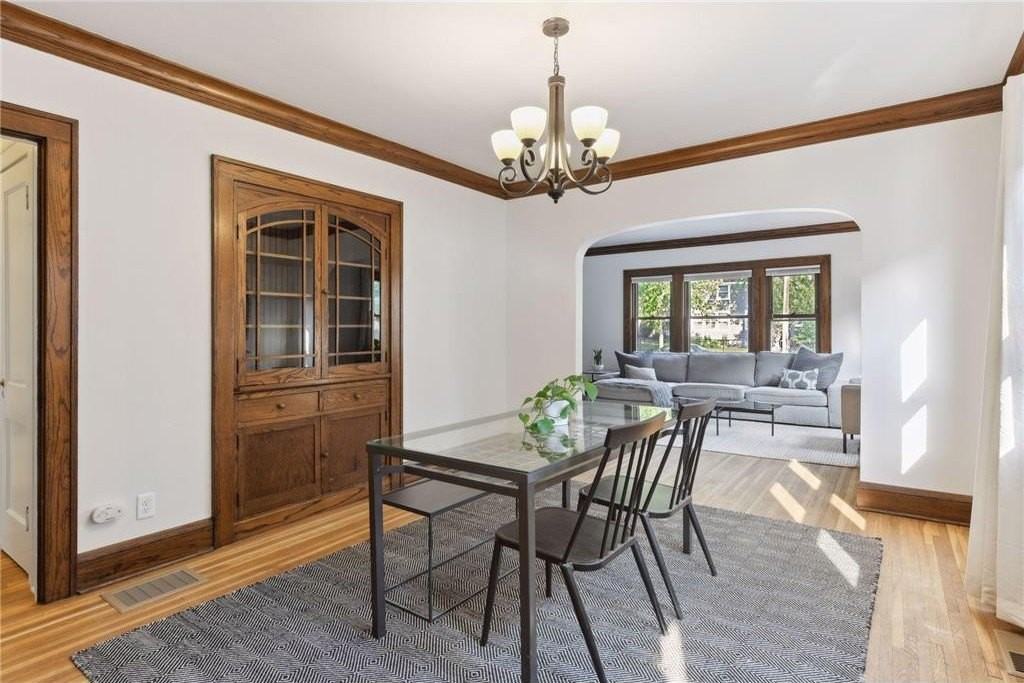 953 17th Avenue Southeast - Photo 5 of 18