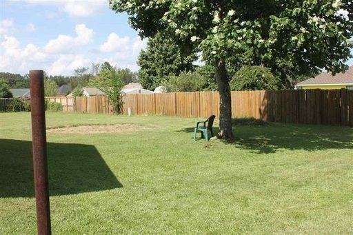 107 Heather Pl - Photo 2 of 4