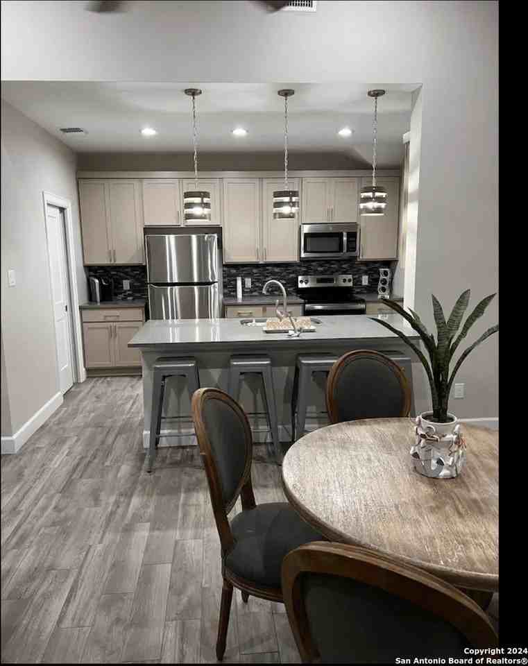 1178 Lakeshore Drive - Photo 6 of 20