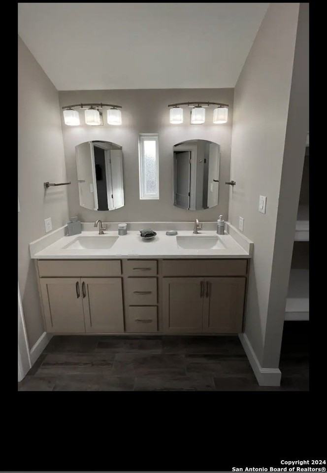 1178 Lakeshore Drive - Photo 7 of 20