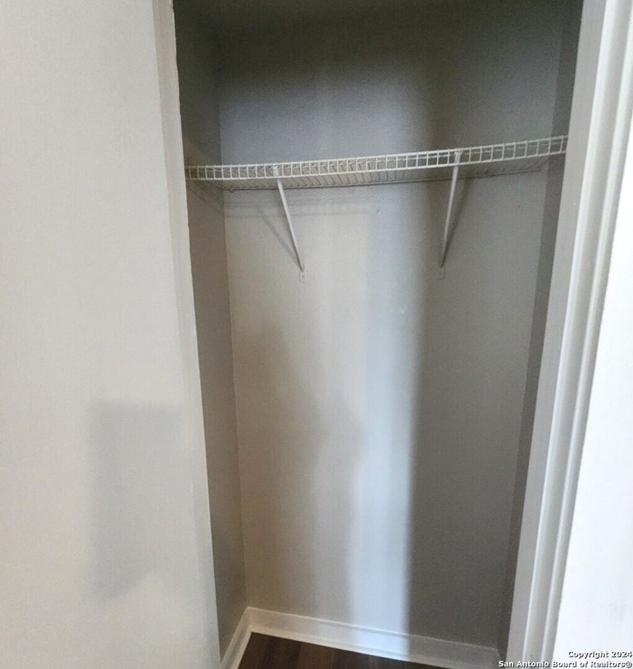 924 West Kings Highway #3 - Photo 4 of 8