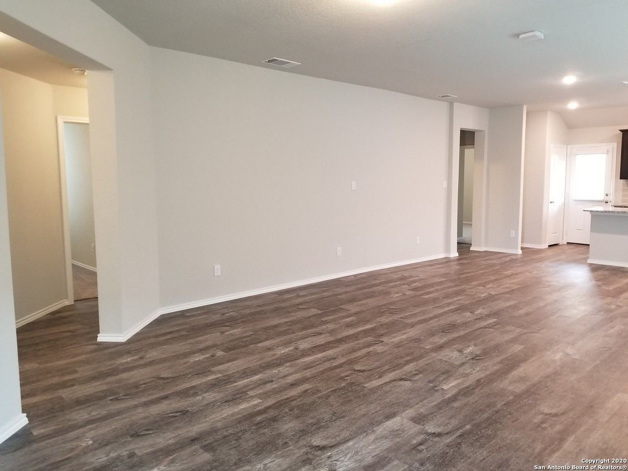 10403 Midsummer Mdw - Photo 6 of 25