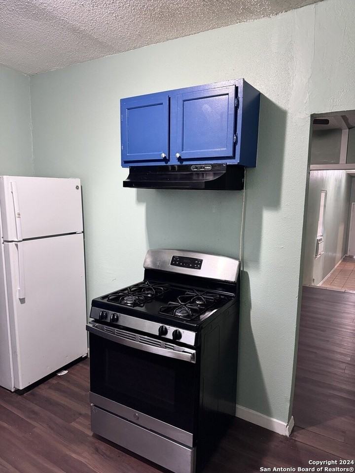 1902 Lennon Ave Unit 2 #2 - Photo 7 of 16