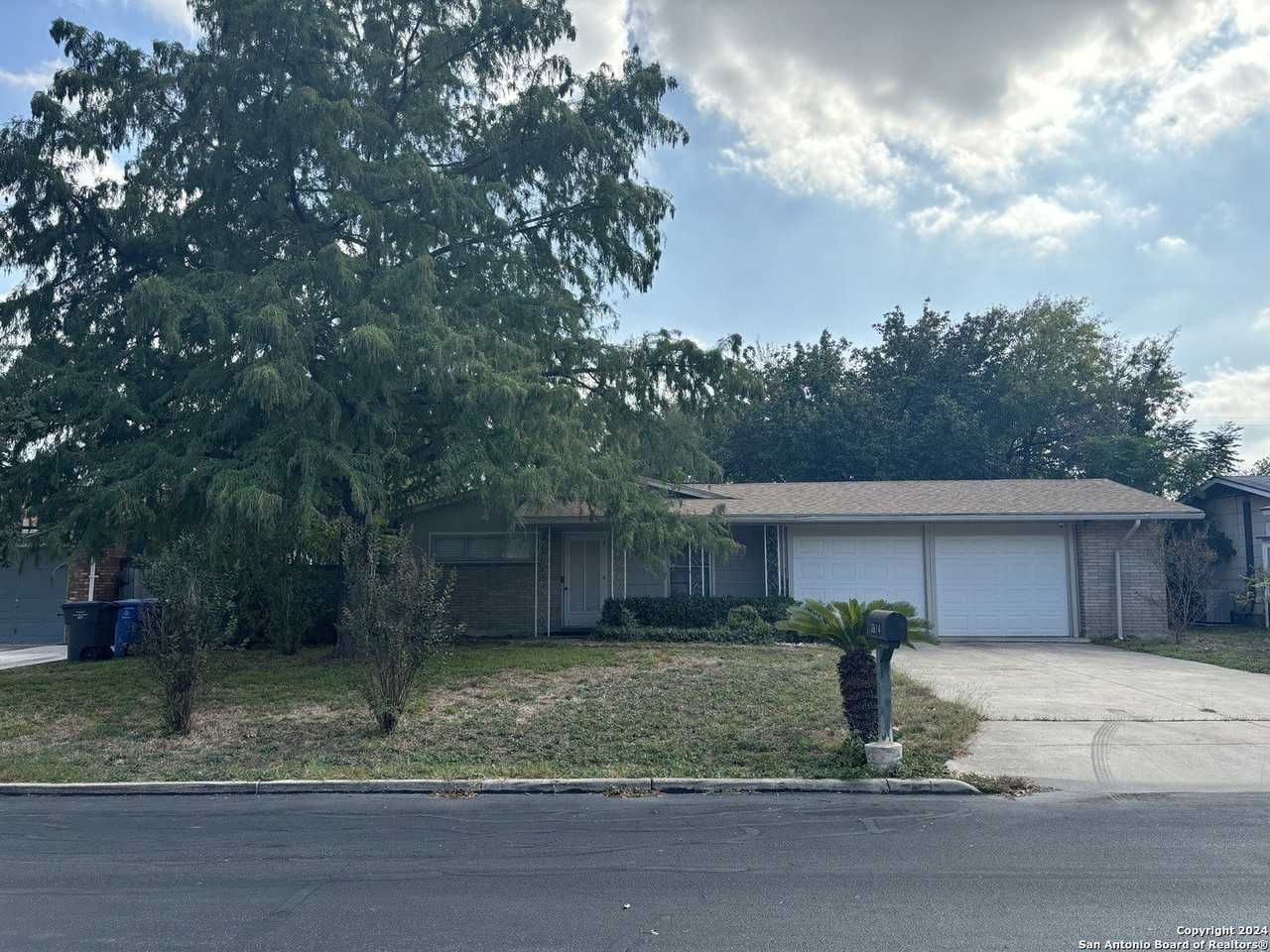 3614 Invicta Dr - Photo 2 of 19