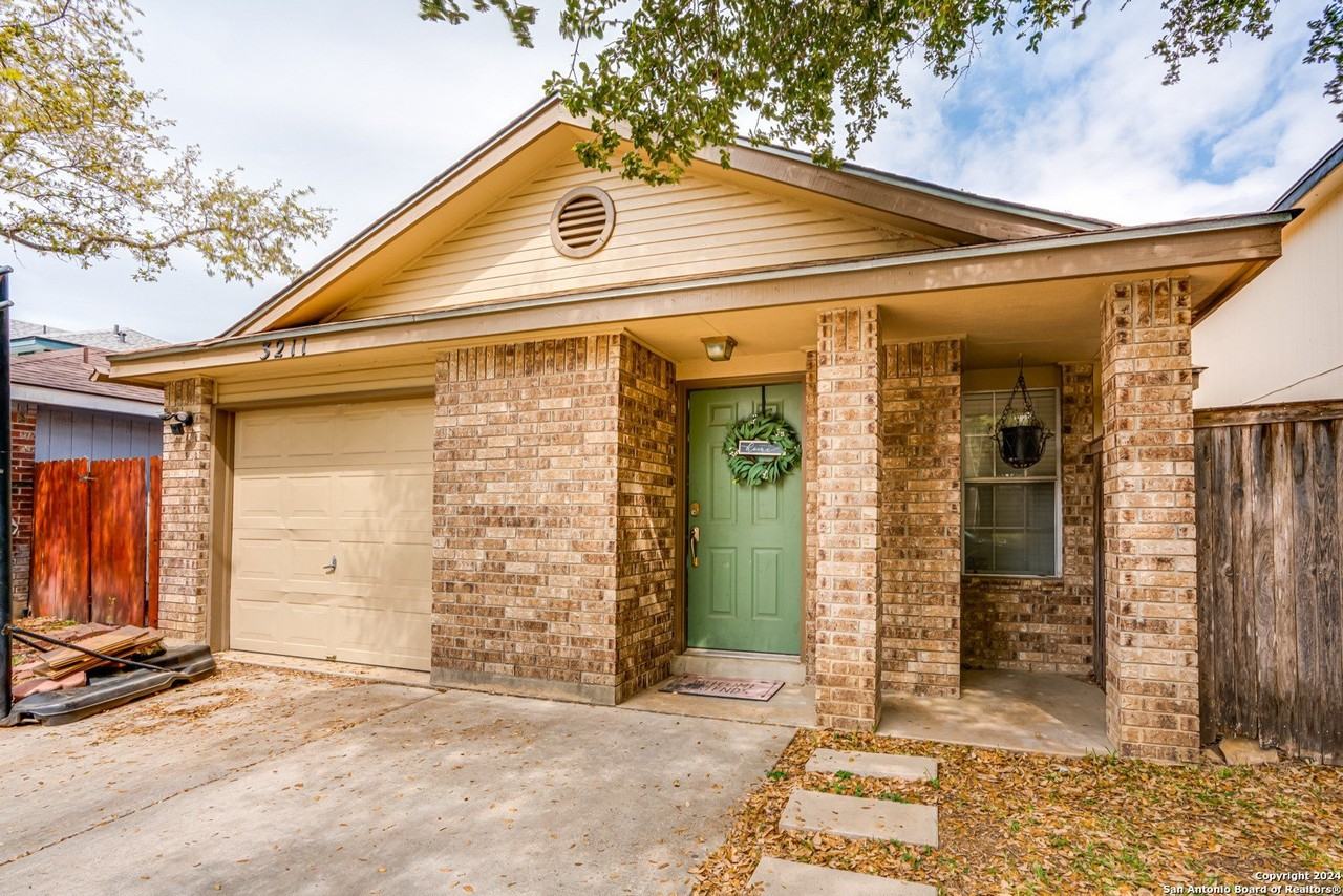 3211 Stoney Grv - Photo 5 of 7