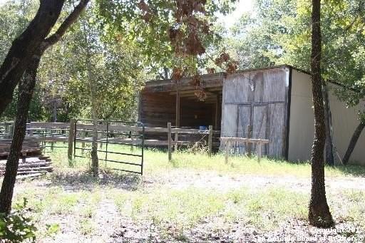 718 Cherry Rdg - Photo 3 of 26