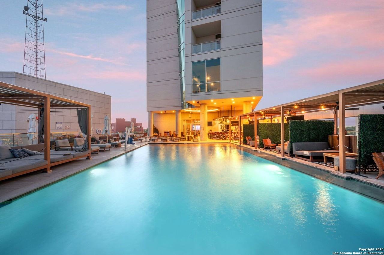 123 Lexington Ave Apt 1308 #1308 - Photo 3 of 26