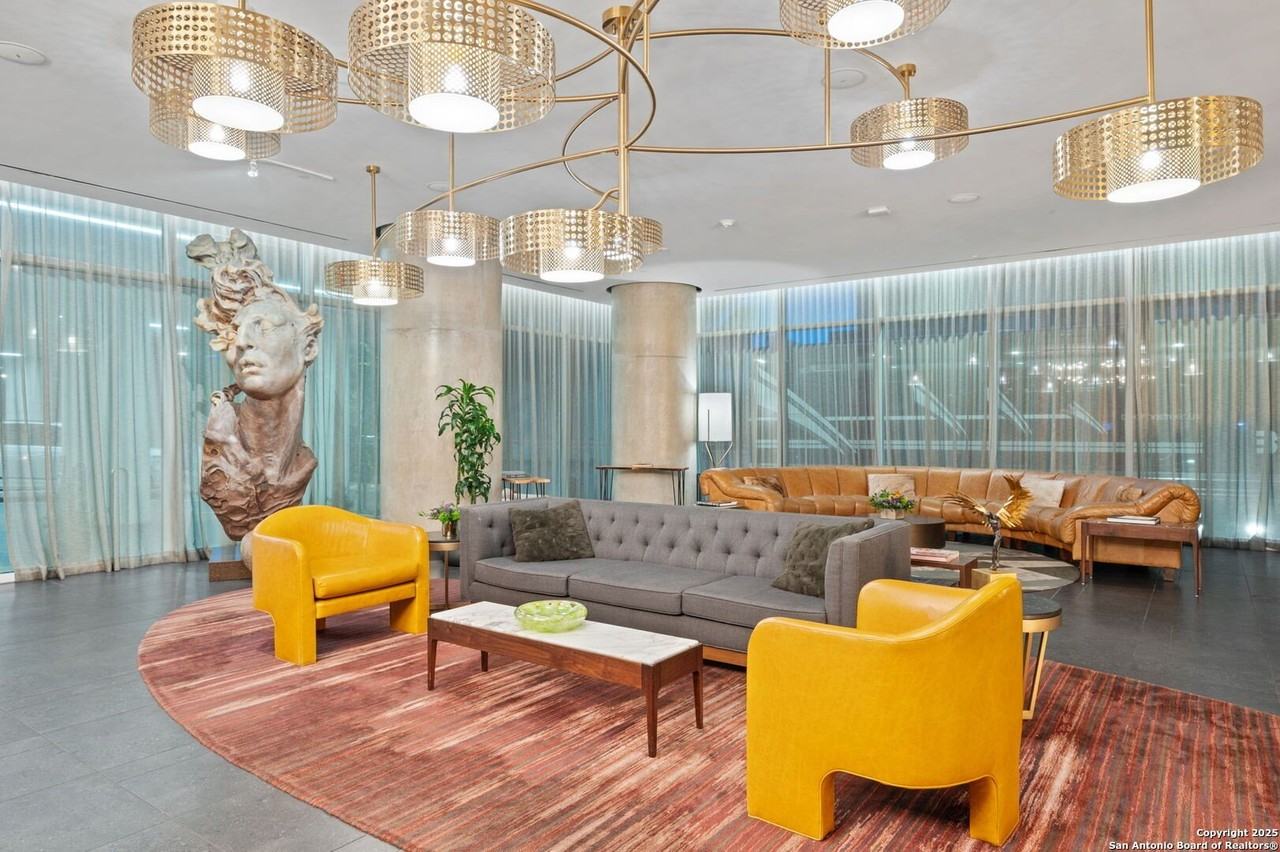 123 Lexington Ave Apt 1308 #1308 - Photo 5 of 26