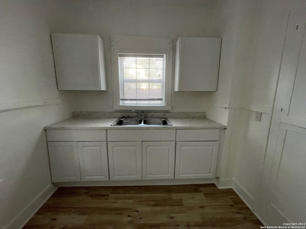 1623 North Pan Am Expressway #1 - Photo 6 of 7