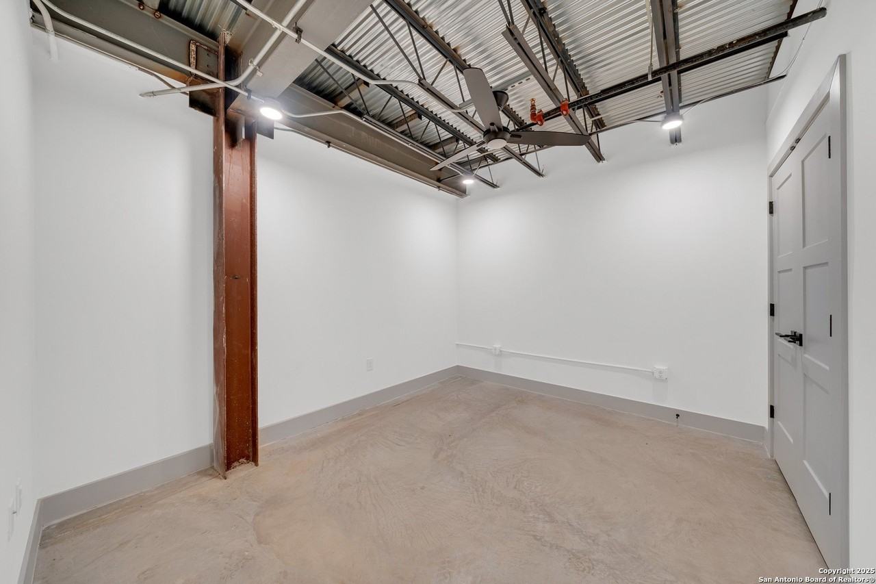 215 Coca-Cola Place #313 - Photo 5 of 8