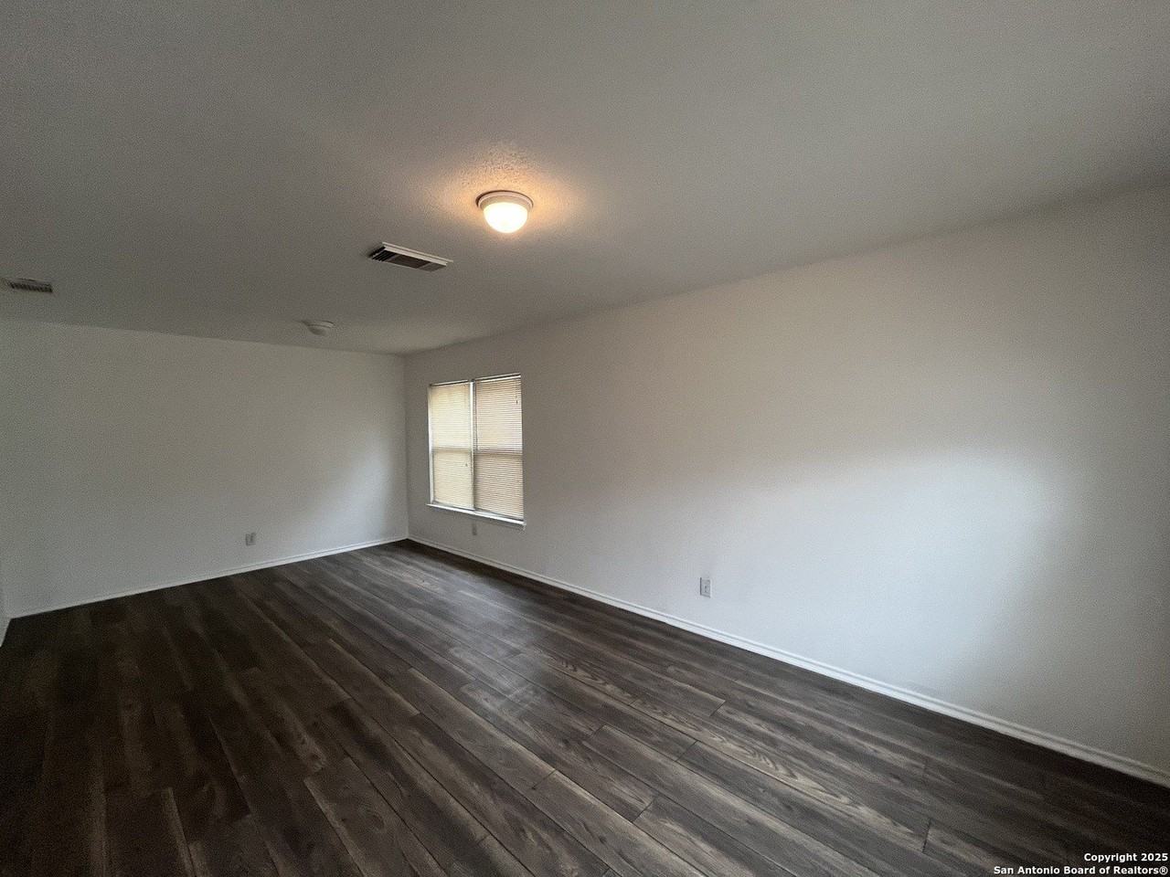 8419 Manderly Pl - Photo 4 of 34