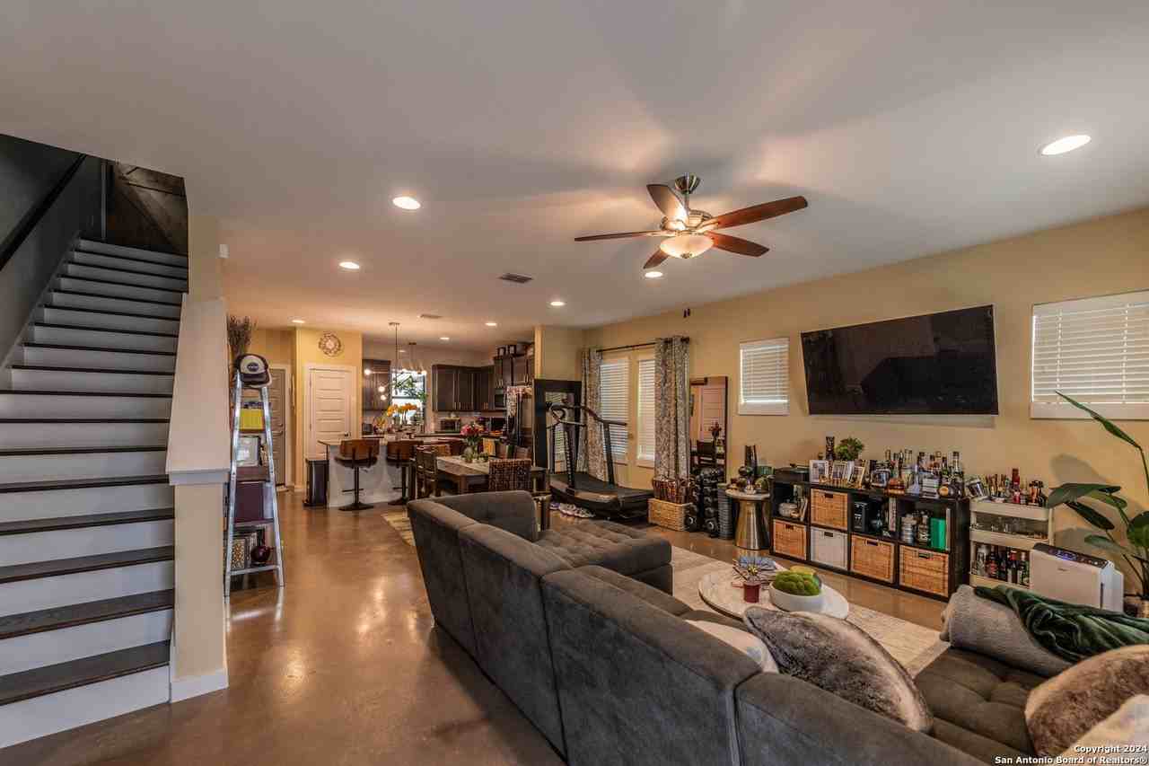 619 Burleson Street - Photo 2 of 21