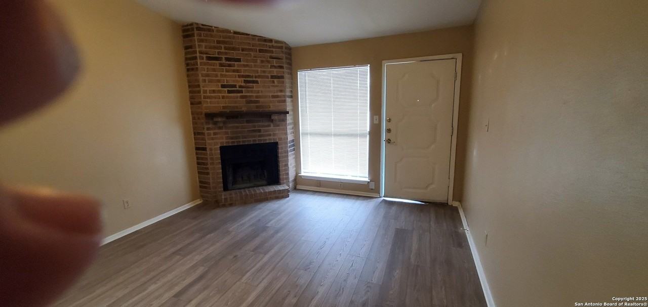 516 Kellys Way - Photo 2 of 17