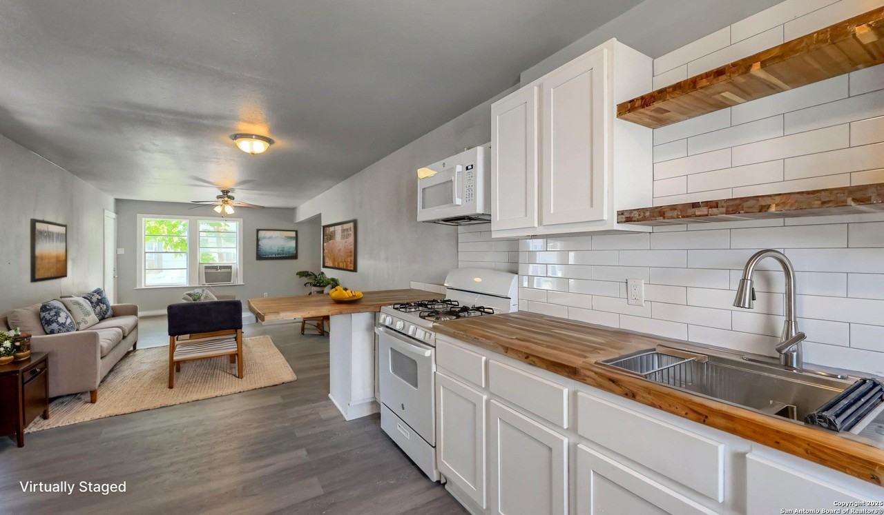 1137 Jennings Avenue - Photo 5 of 22