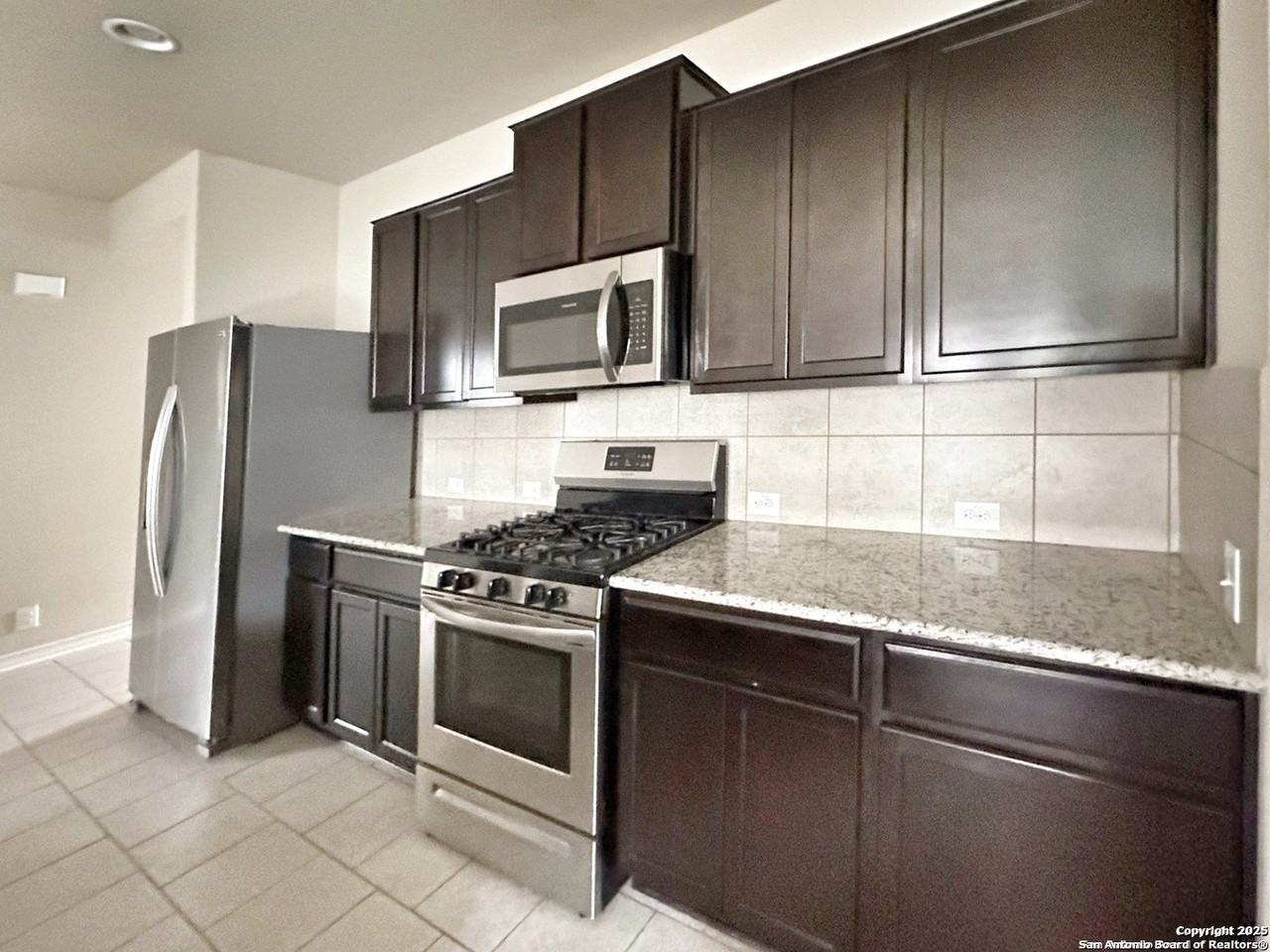 8610 Emerald Sky Dr - Photo 6 of 6