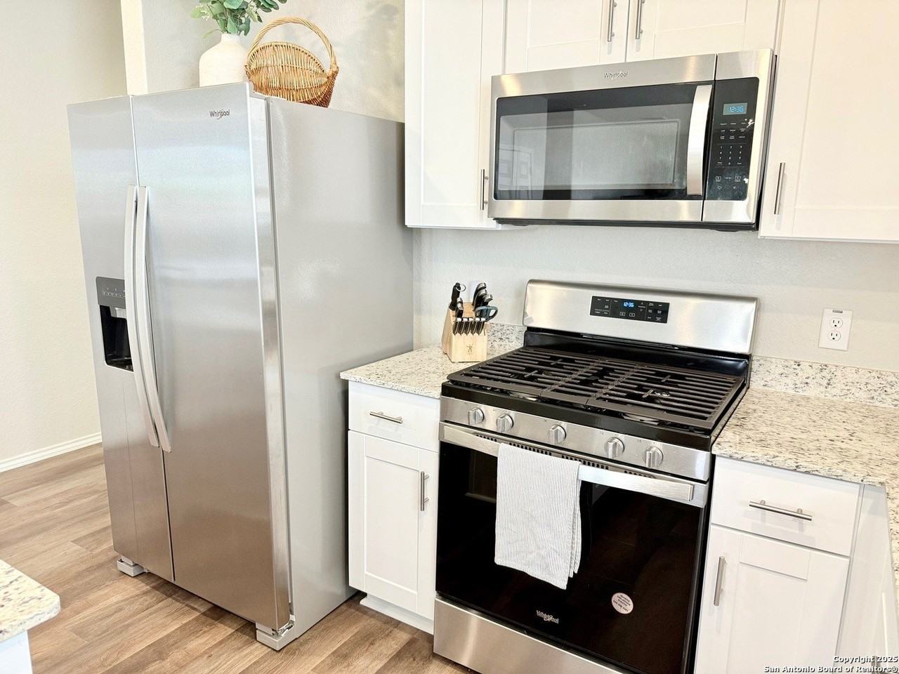 7307 Harvest Bay - Photo 4 of 28