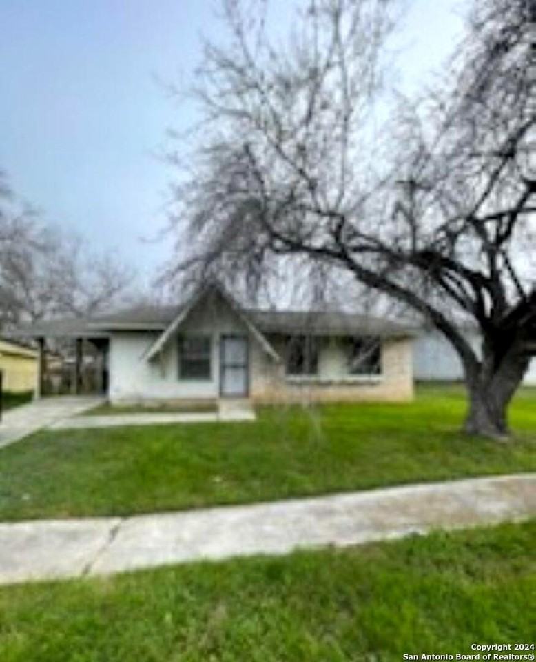 5315 Indian Desert St - Photo 2 of 18