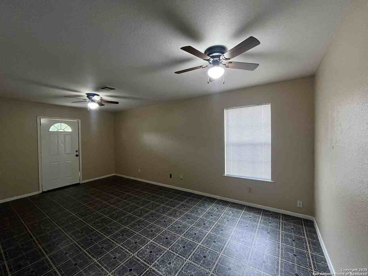 2228 Buffalo Street - Photo 7 of 24