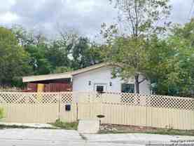 231 East Lubbock Street - Photo 1 of 1