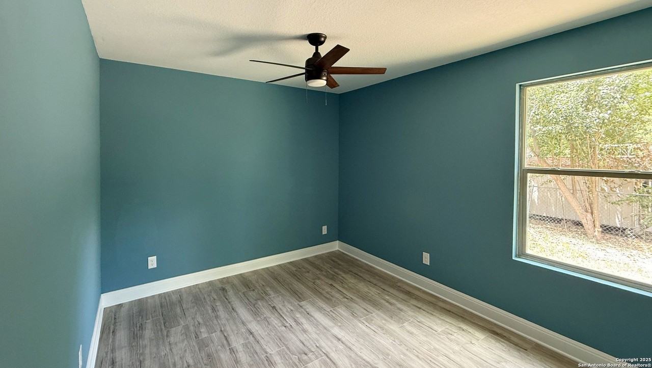 520 West Mayfield Boulevard #2 - Photo 6 of 7