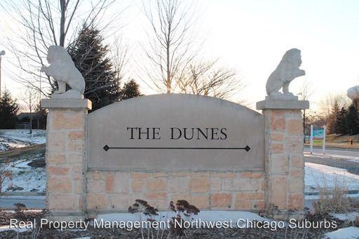 1712 Sandcastle Ln - Photo 2 of 23