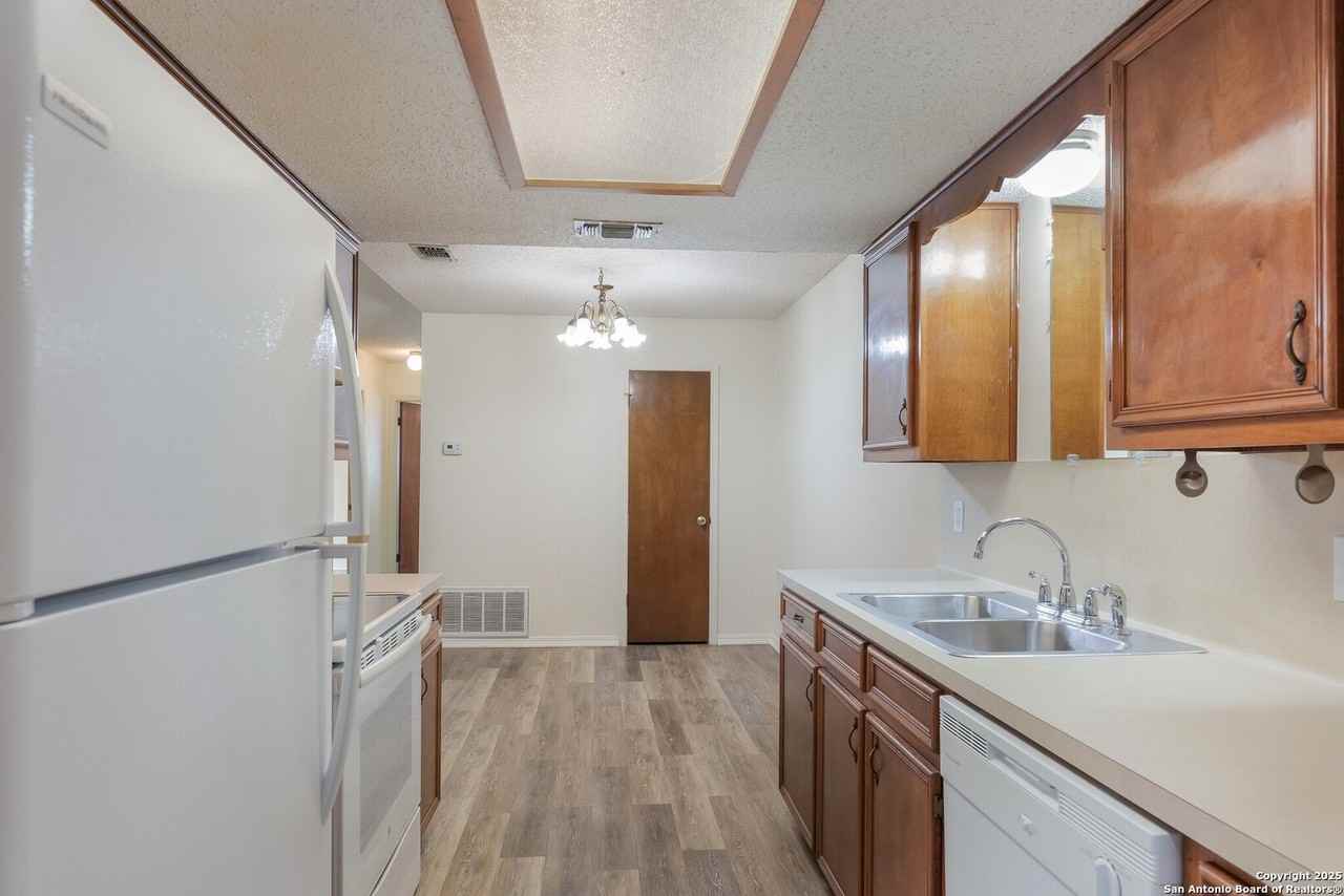 2109 Holly Springs Dr #A - Photo 7 of 15