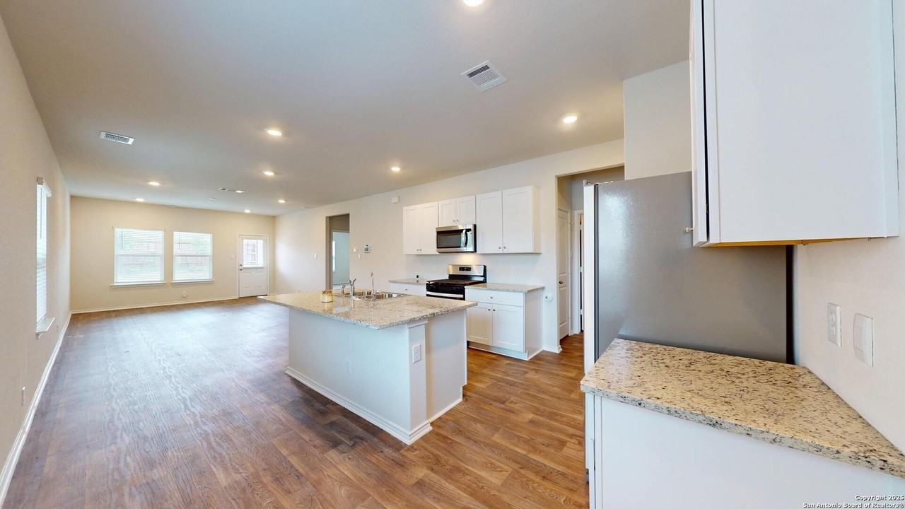 6556 Embankment Road - Photo 5 of 48