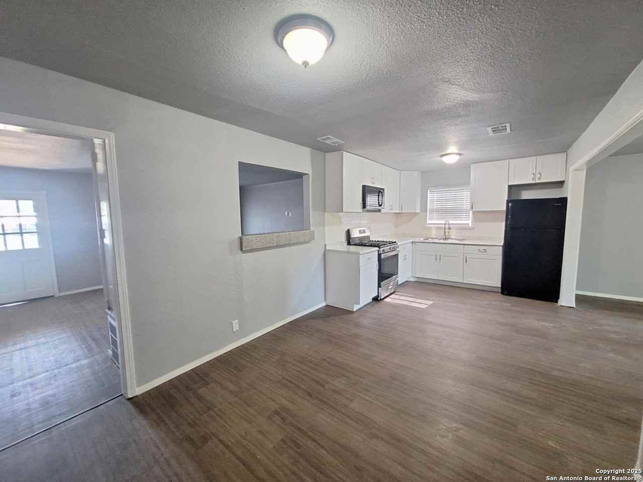 4767 Lark - Photo 7 of 16