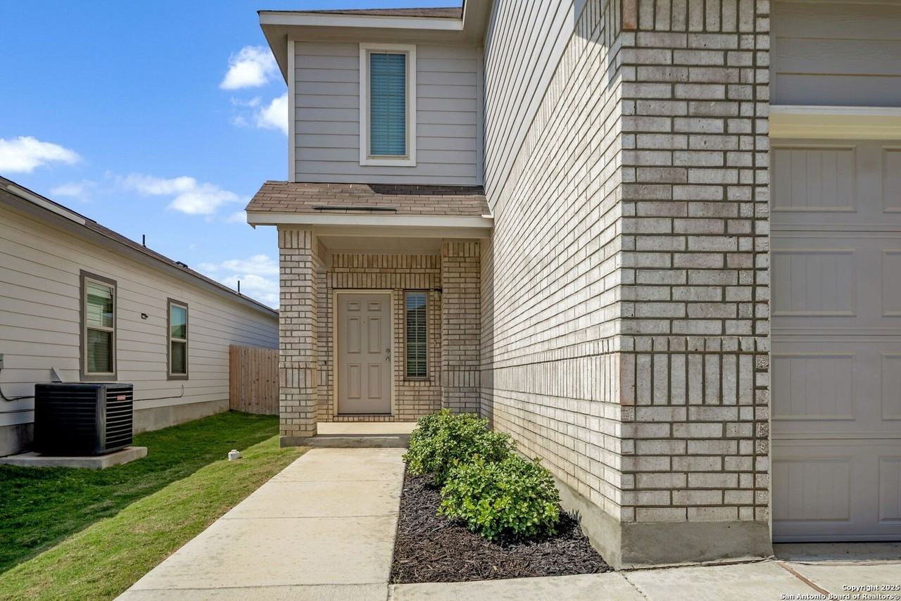 2423 Applewhite Meadow - Photo 4 of 30