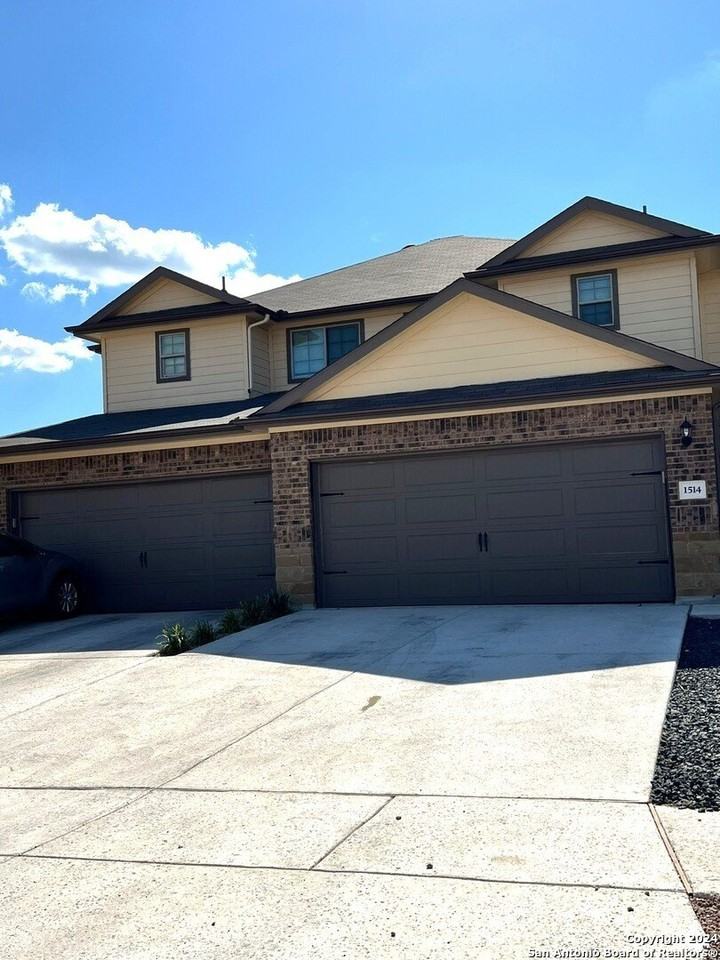 1514 Lucile Street - Photo 2 of 16