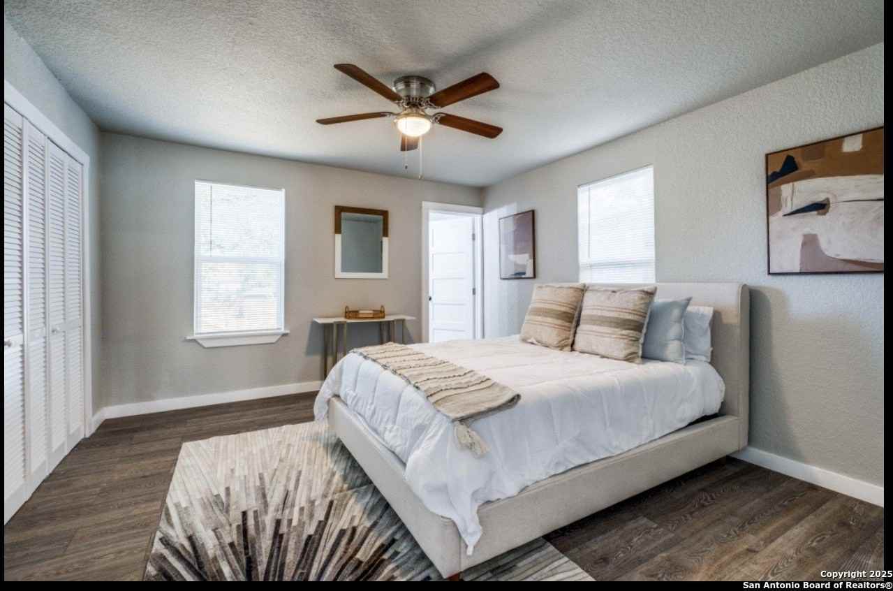 1205 Wyoming St - Photo 3 of 12