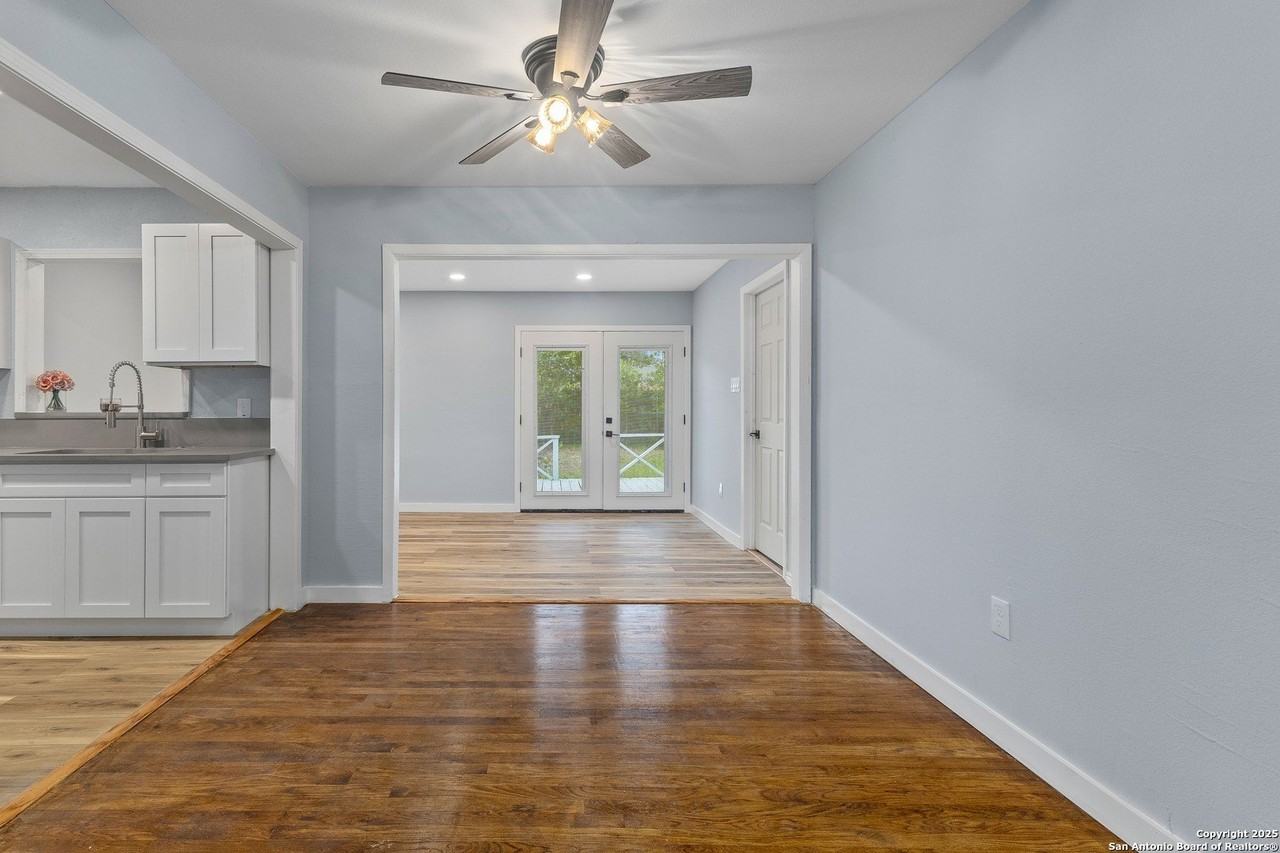 534 Cicero Avenue - Photo 6 of 16