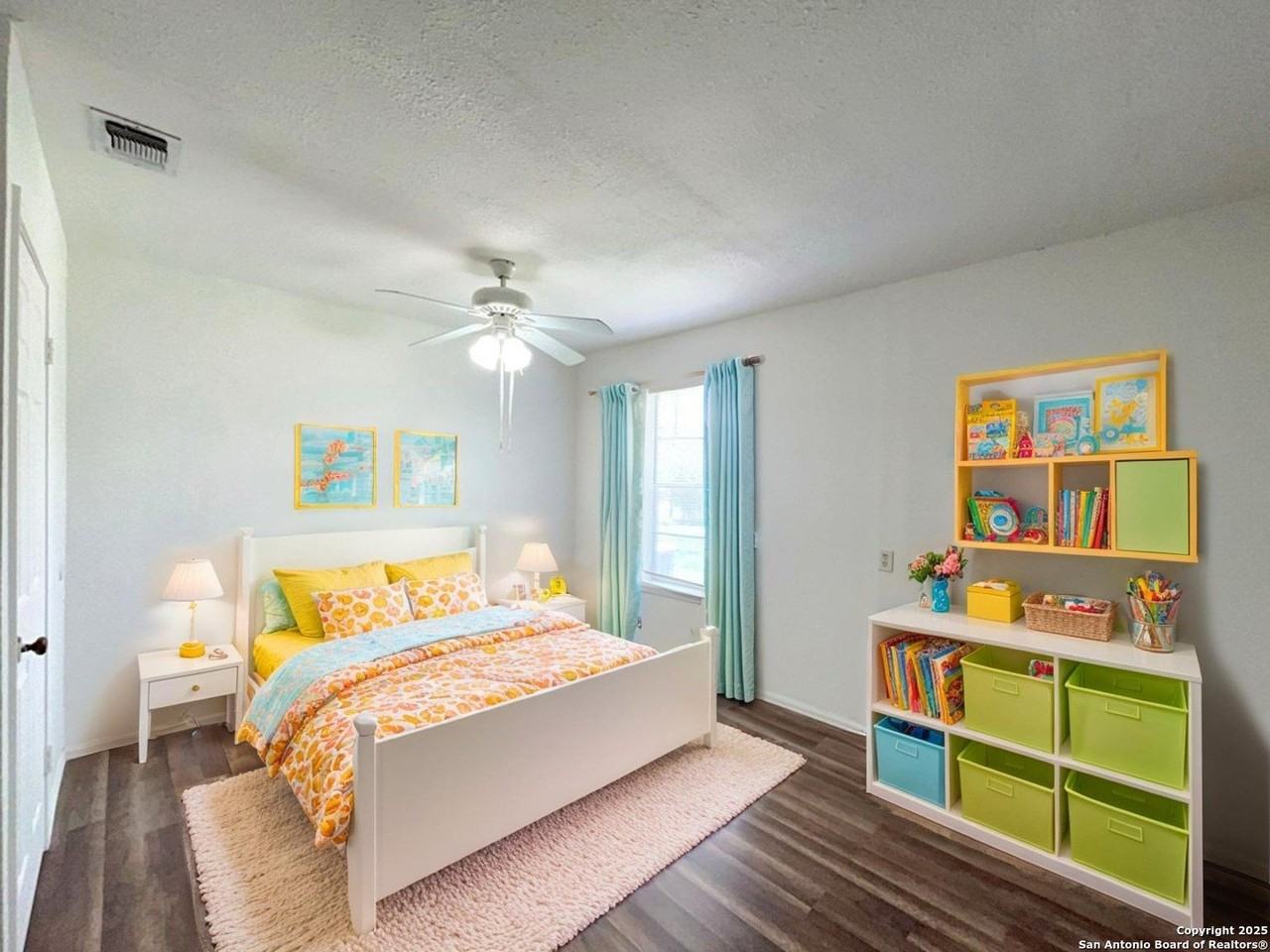 9202 Silver Hl - Photo 5 of 42