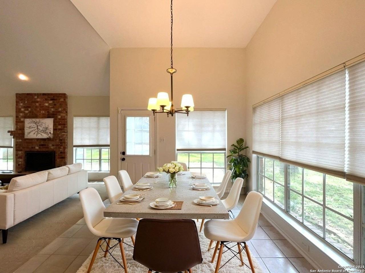 1603 Doe Park - Photo 4 of 50