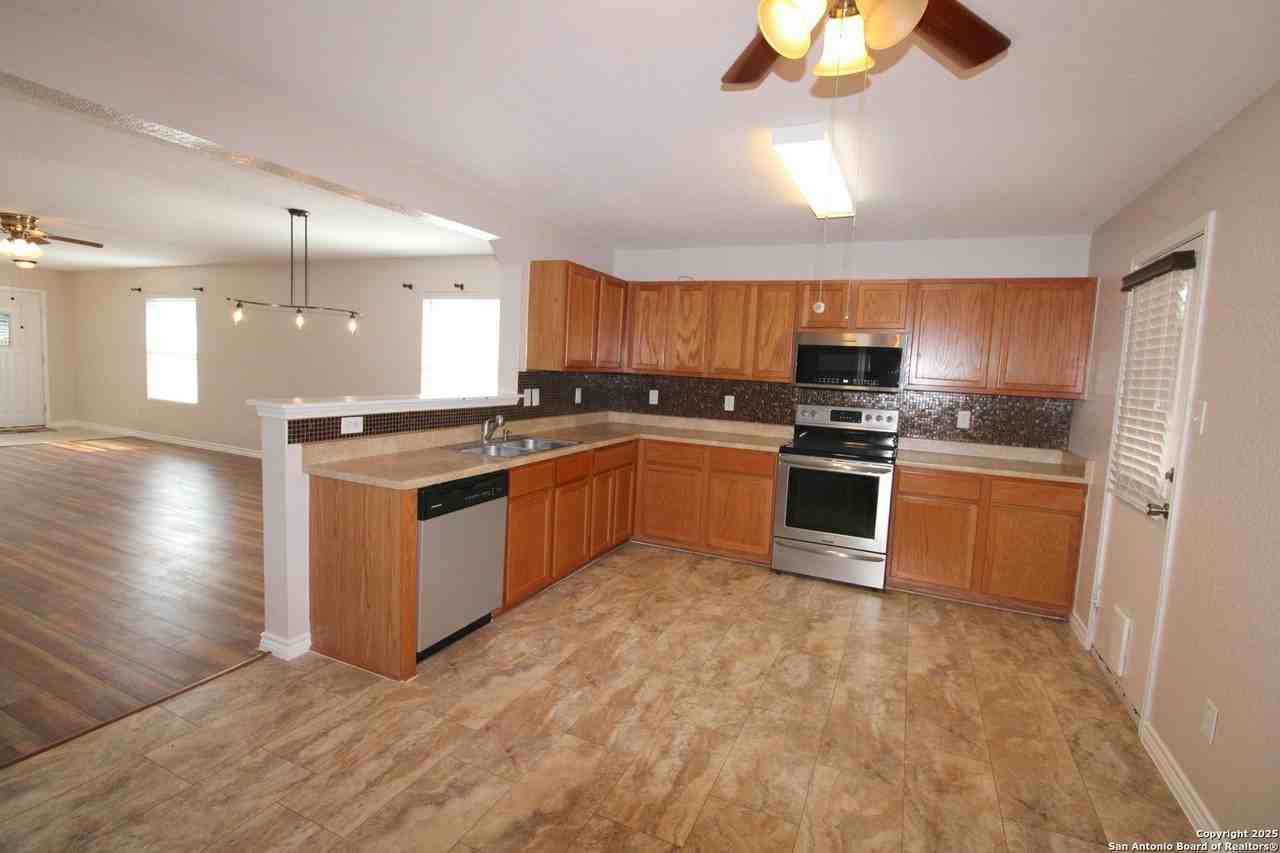 7815 Liberty Horse - Photo 6 of 27