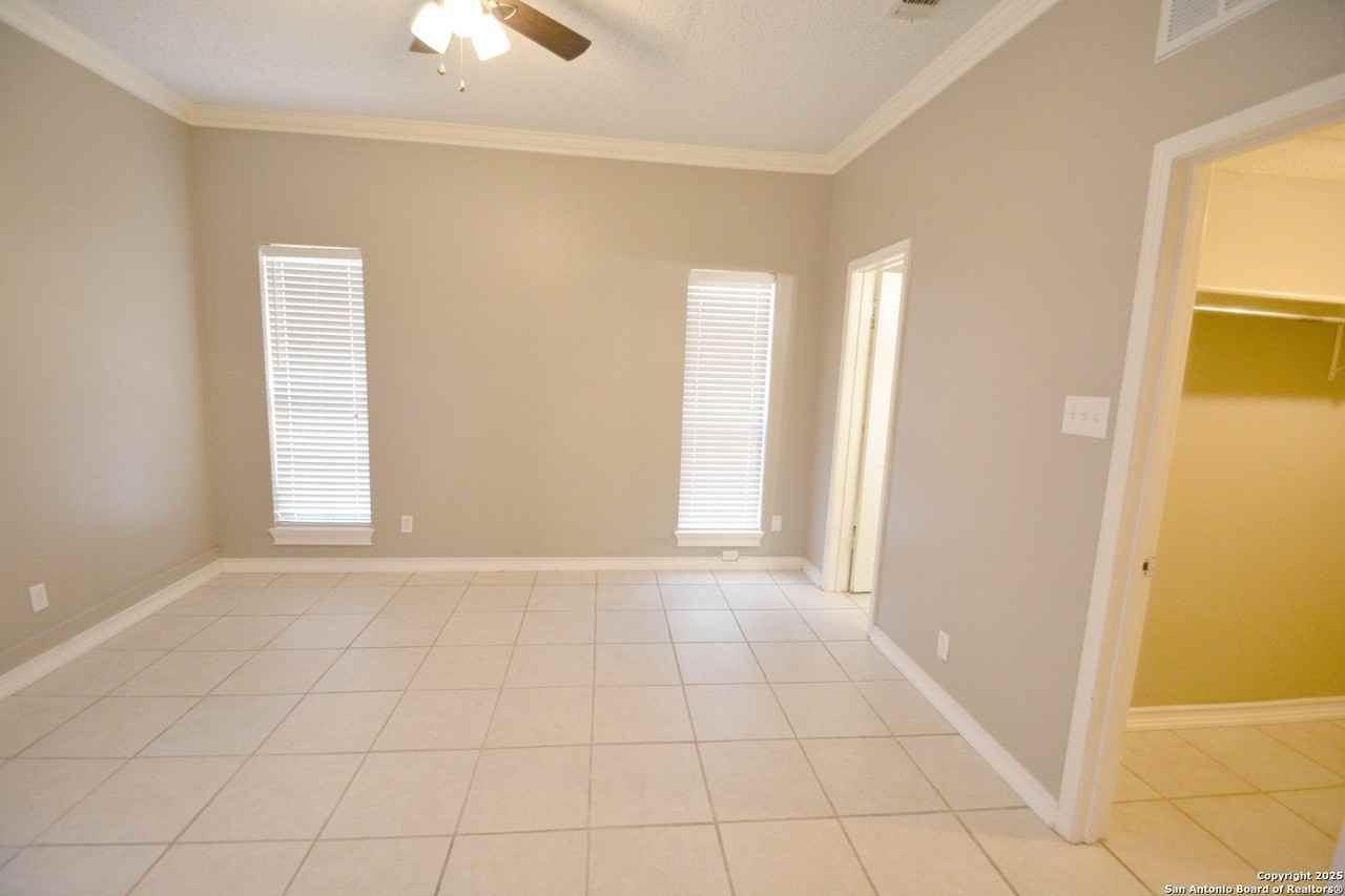 12446 Starcrest Dr Apt 403 #403 - Photo 6 of 15