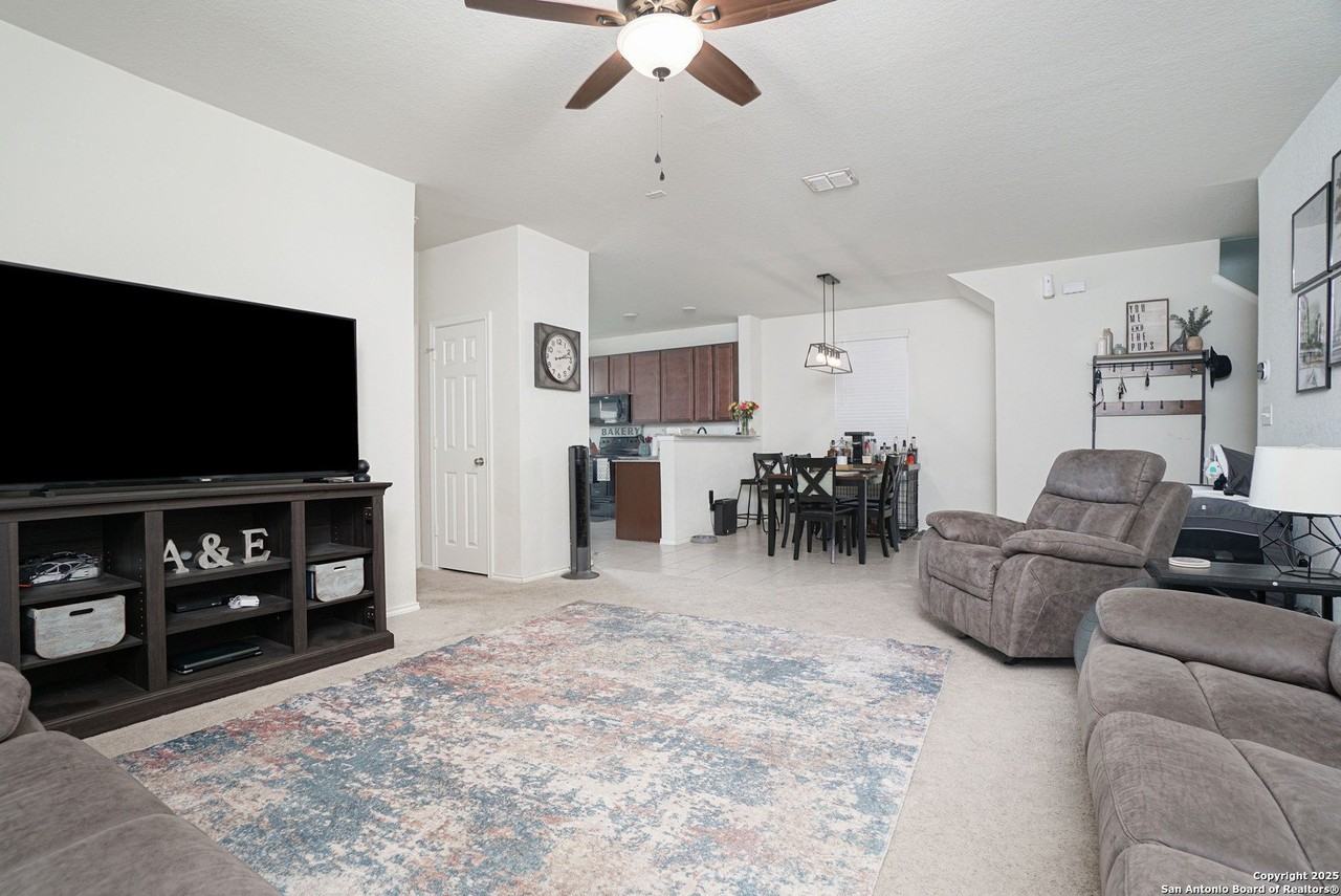 10358 Dunlap - Photo 5 of 41