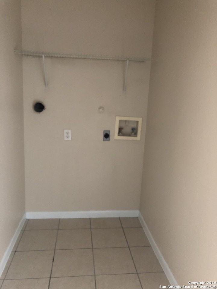 7549 Windsor Oaks - Photo 5 of 11